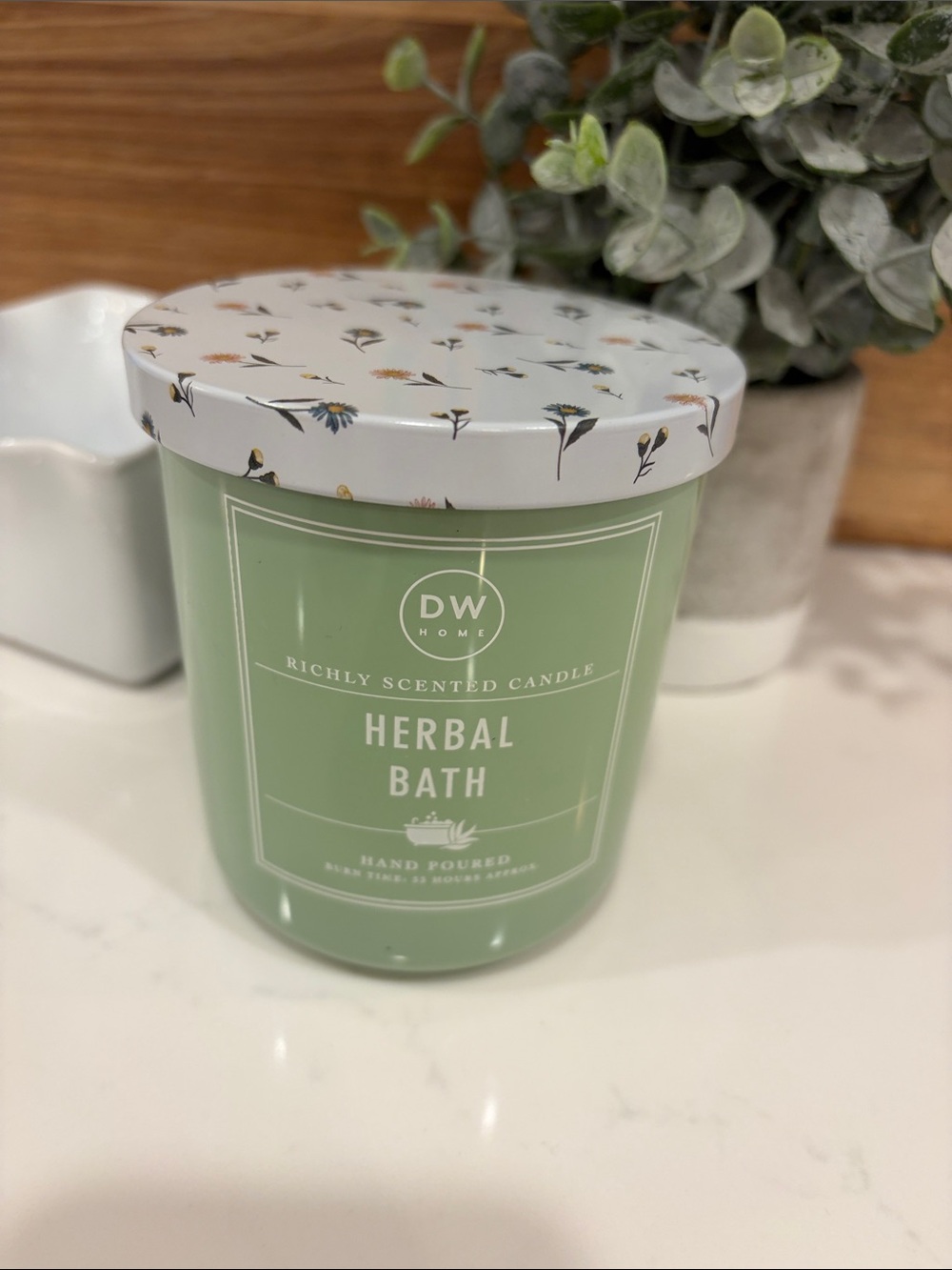 DW Home Herbal Bath Candle - Light Green with Floral Lid